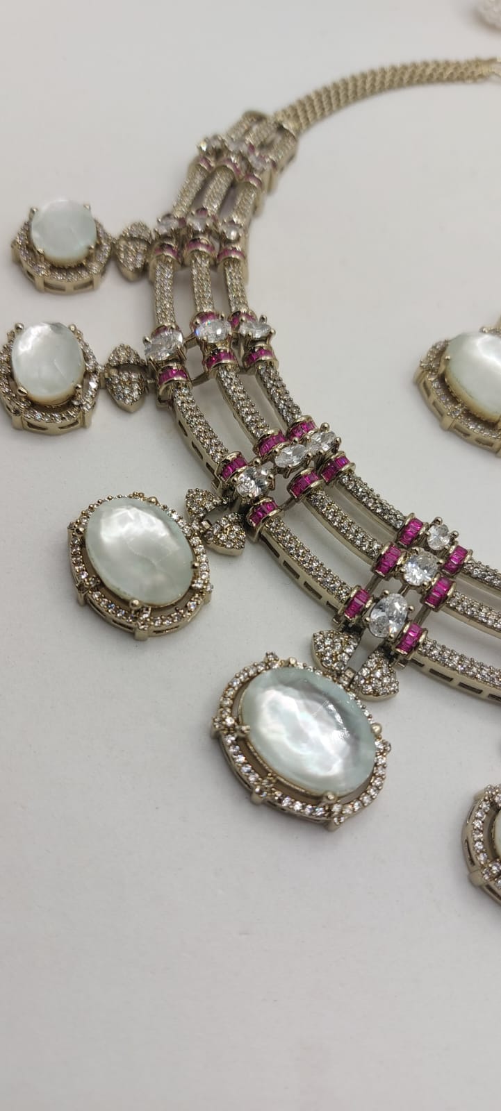 Pearl Radiance Crystal Collar Necklace Set with Matching Earrings
